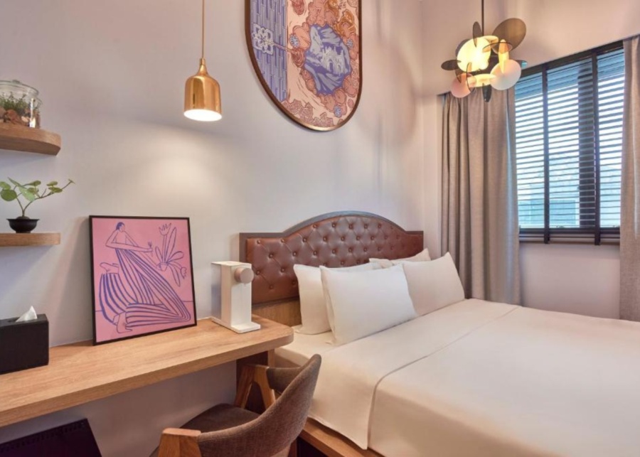 Best boutique hotels in Singapore - Lyf Bugis room interiors