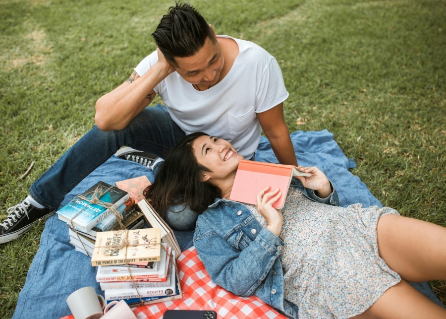 22 unique date ideas in Singapore for every type of couple