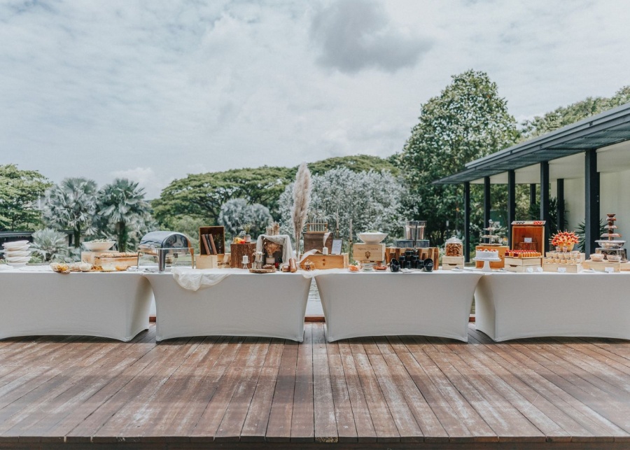 best-wedding-catering-singapore-shiok-kitchen-catering-outdoor-wedding-setup