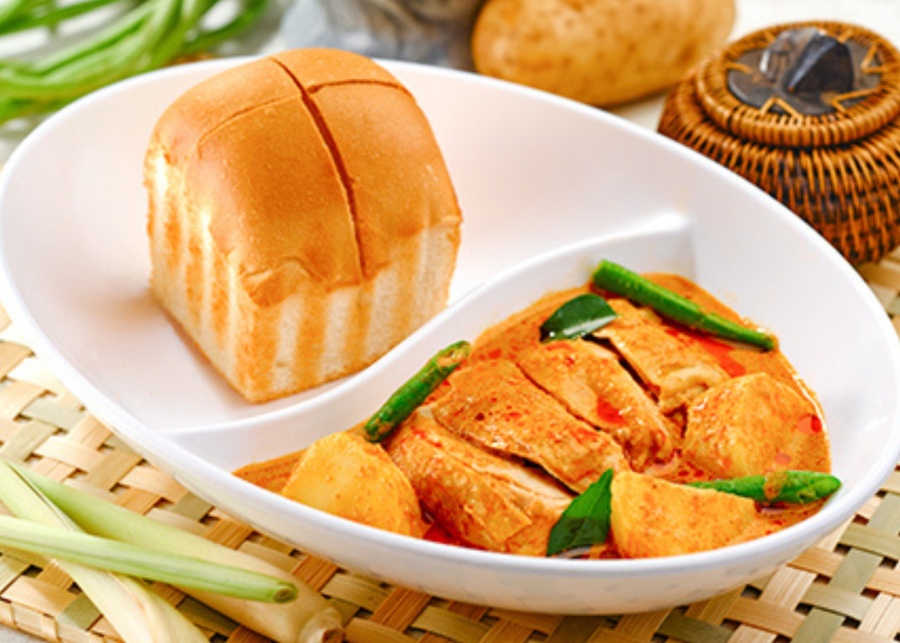 One Raffles Place - weekday promotions - Fun Toast curry chicken with soft bun