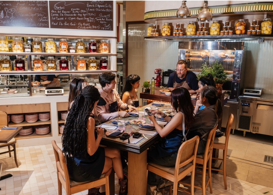 Best champagne brunch in Singapore - The Plump Frenchman restaurant interior