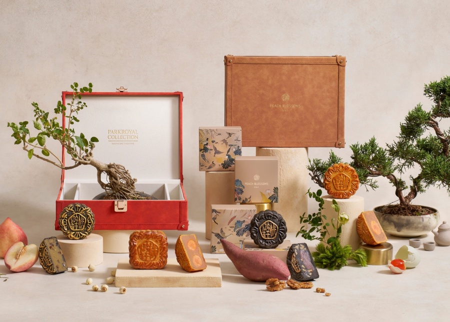 Mooncakes 2025 in Singapore - Parkroyal Collection Marina Bay - Moonlit Chest Peach Blossoms