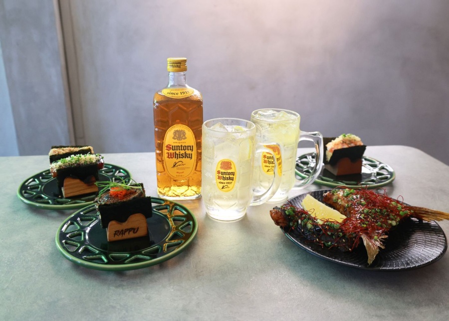 Review: We tried three Suntory Kakubin highball pairings to find the best way to sip this whiskey