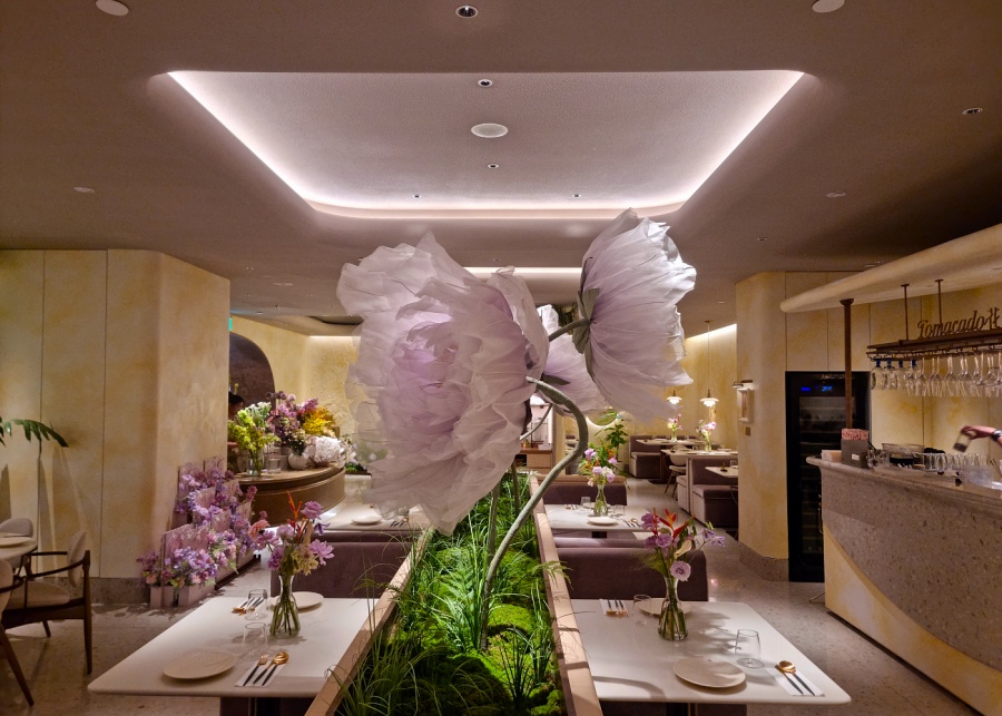 Tomacado's interior | New restaurants and menus in Singapore 2025