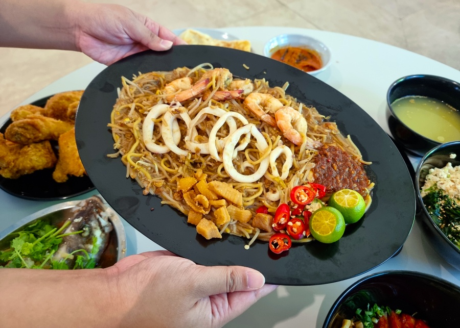 Singapore Hokkien Mee | Punggol Coast Hawker Centre