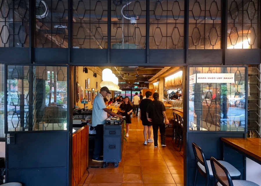 Artichoke's entrance | Artichoke Pizza Parlour in Singapore review