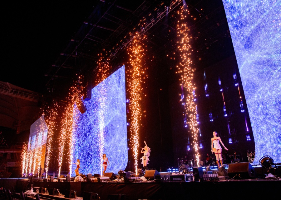 Blackpink performing with fireworks | Blackpink adds a third concert show in Singapore