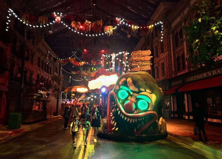 halloween horror nights hhn13 haidilao shuttle bus