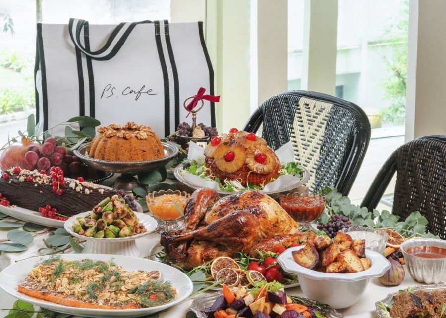 Best Christmas food delivery in Singapore 2025 - PS.Cafe festive takeaway spread