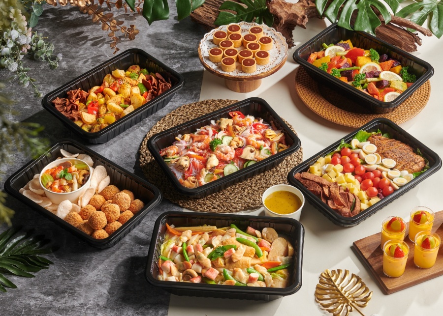 Best mini buffets in Singapore - Lavish Dine Catering mini buffet spread in self-heating trays