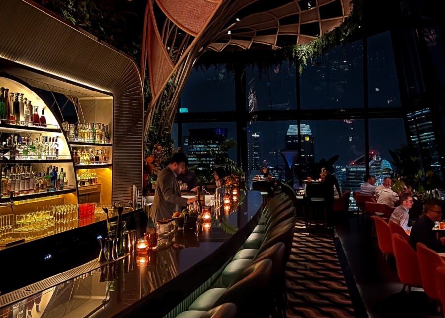 Best rooftop bars in Singapore - Sushisamba Singapore main bar