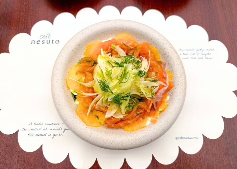 cafe nesuto ion salmon salad