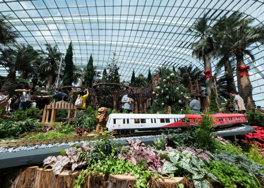 christmas events singapore train show at gardens by the bay