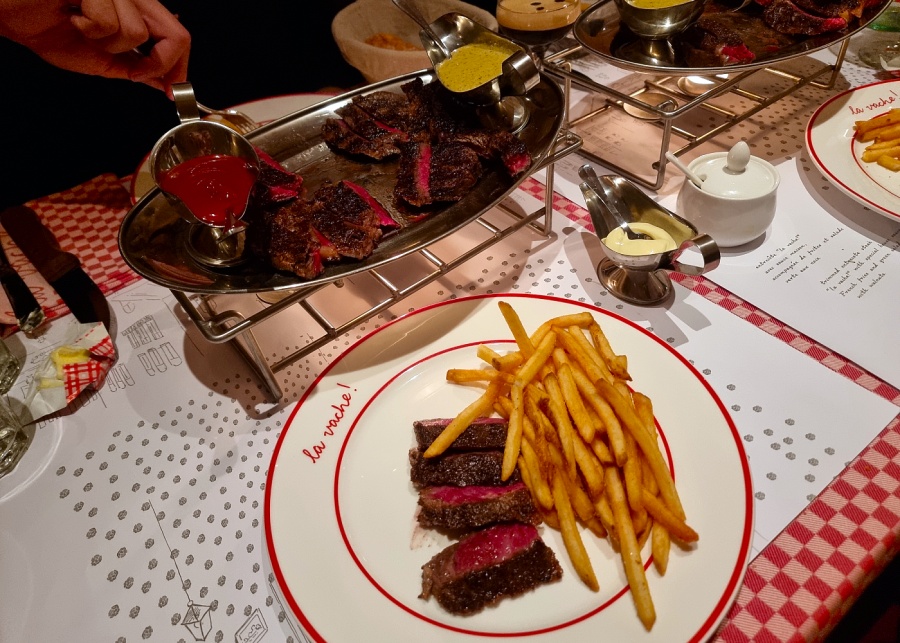 Medium-rare steak and unlimited frites cooked in beef tallow | La Vache! Singapore restaurant review