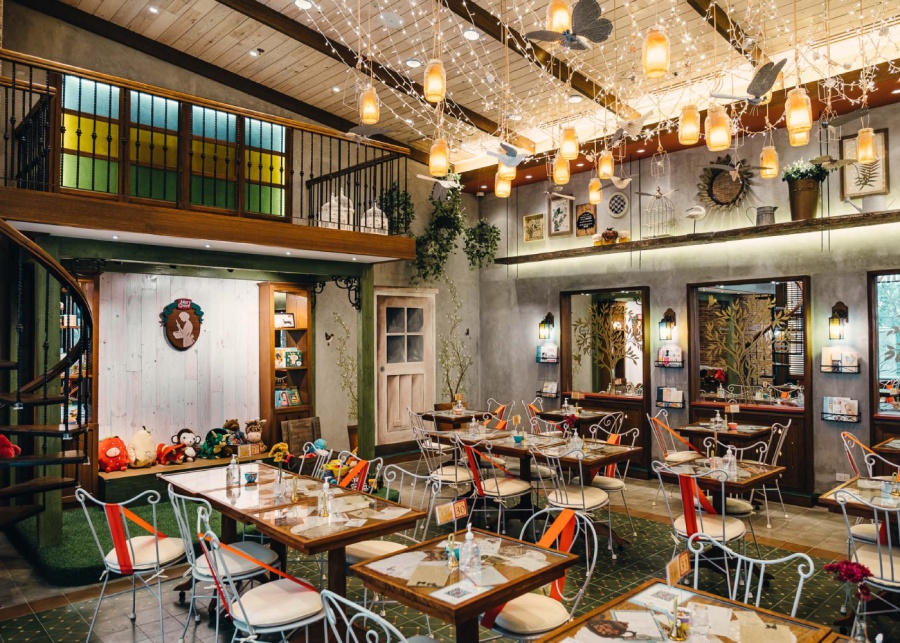 Interior of Mary Grace Cafe at Ayala Bay Mall | Mary Grace in Singapore