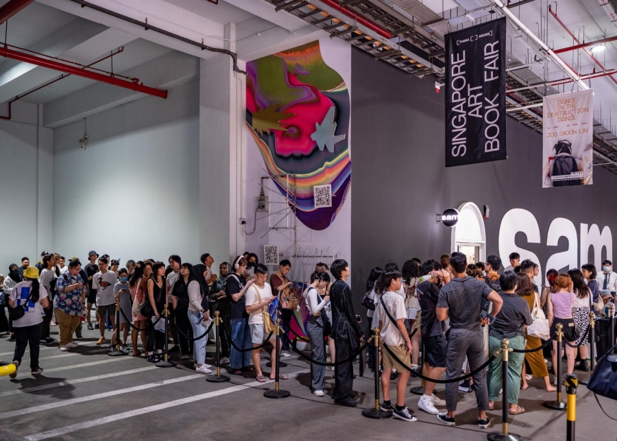 The queue outside Singapore Art Museum | Singapore Art Book Fair 2025