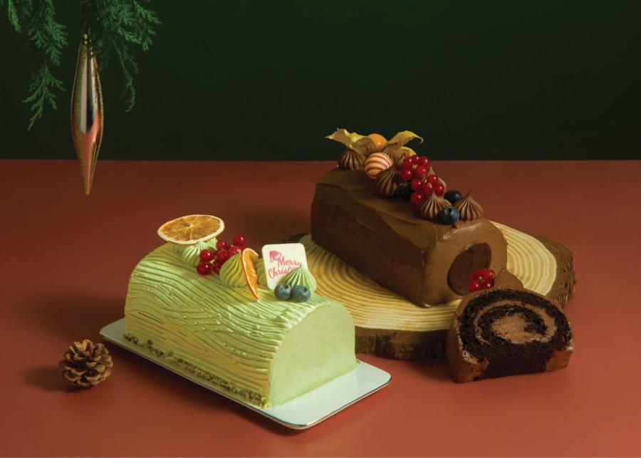 Cedele Christmas log cakes
