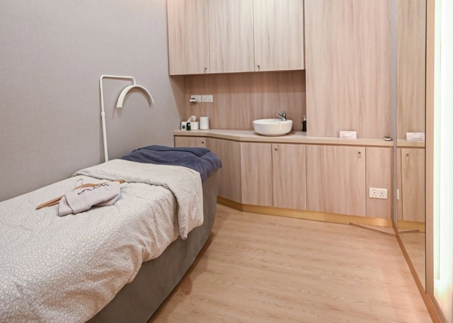 Hair removal services in Singapore - SkinLab The Medical Spa treatment room
