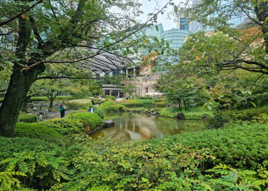 Ubigi eSIM review - Tokyo, Japan Mori Garden in Roppongi