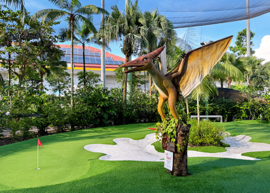 dino putt singapore | jurong mini golf course