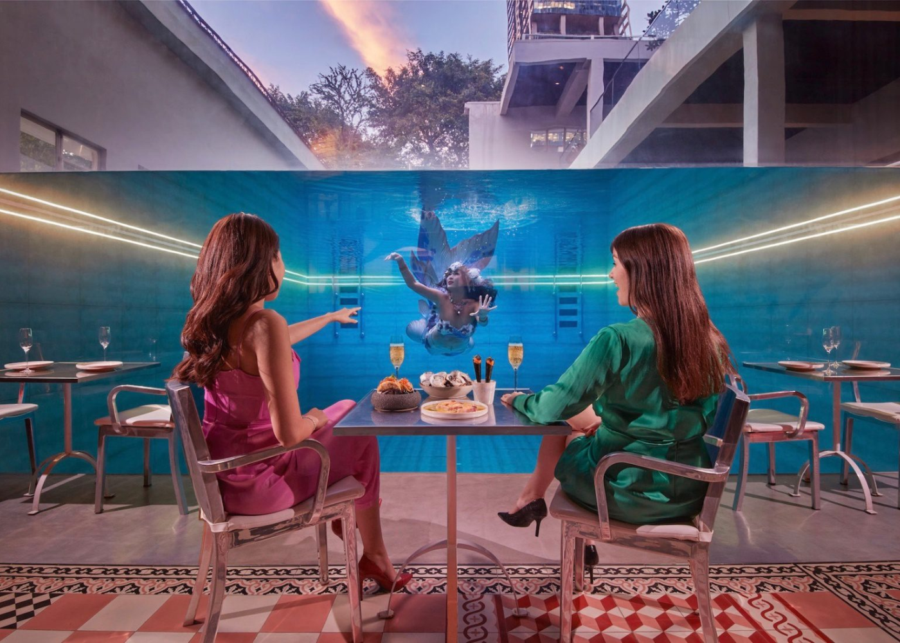 fish pool at the NCO club - cocktail bars in singapore