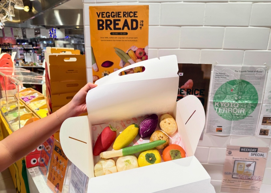 Jungnammi pop-up in Singapore - a box of 10 vegetable rice bread
