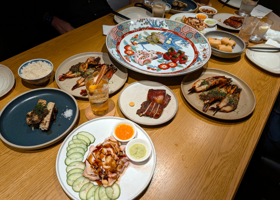 A dinnertime feast | Barrel Story of Hibiki in Singapore