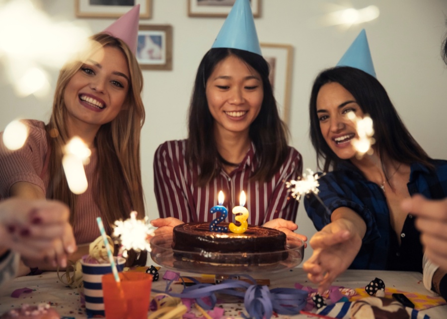 20 best birthday month deals and freebies to redeem in Singapore: Free cakes, dining discounts and shopping vouchers