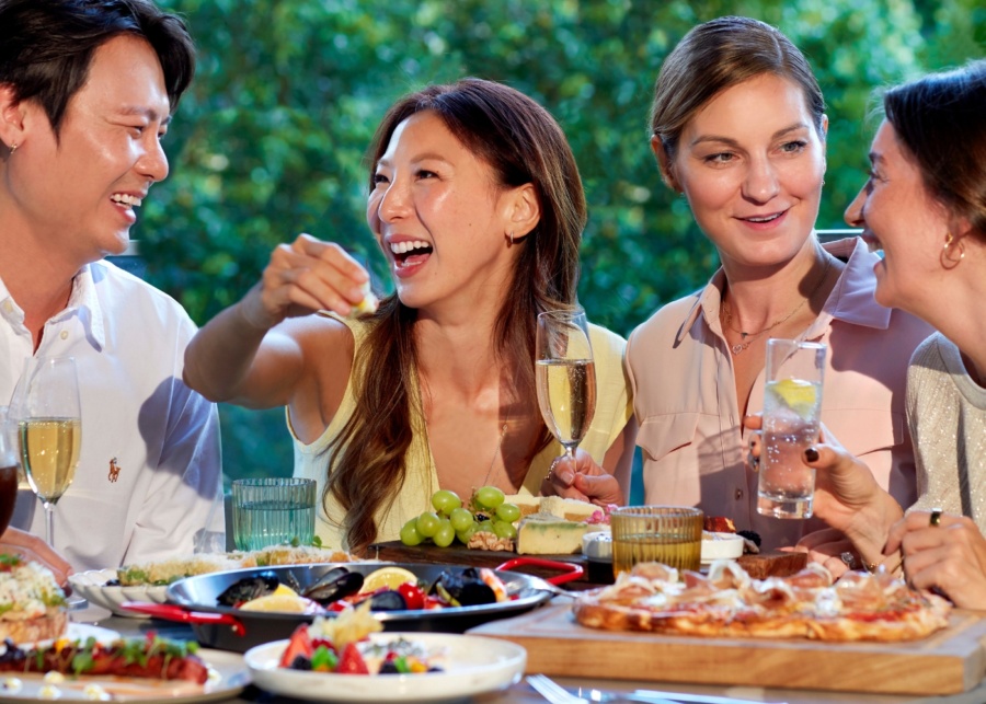 Best champagne brunches in Singapore - Pan Pacific Orchard Mosella boozy brunch spread