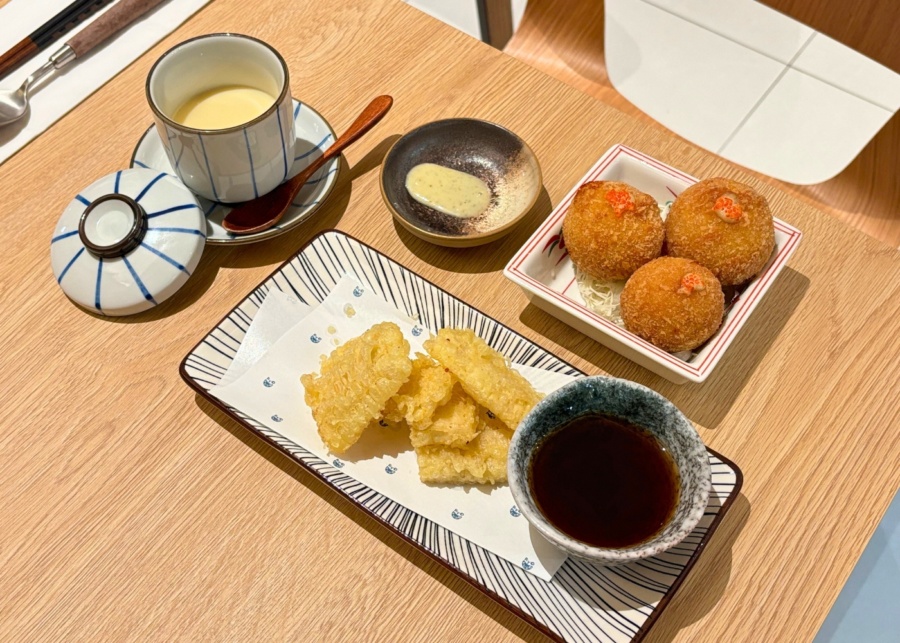 Ryokudo Singapore review - Side dishes with chawanmushi, ebi croquettes and corn tempura
