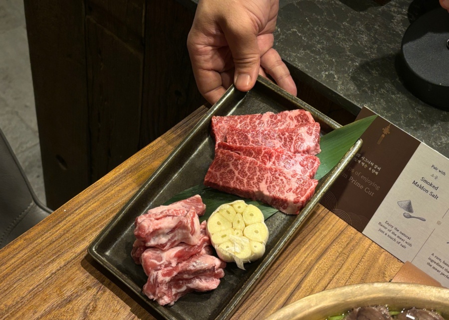 Drim Gold Sentosa review - Hanwoo beef and Drim prime cut iberico boneless ribs