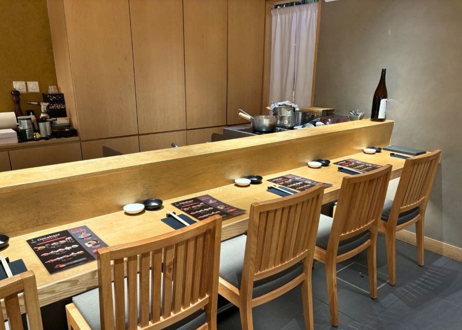 Haku Sushi Great World review - Intimate counter seating area