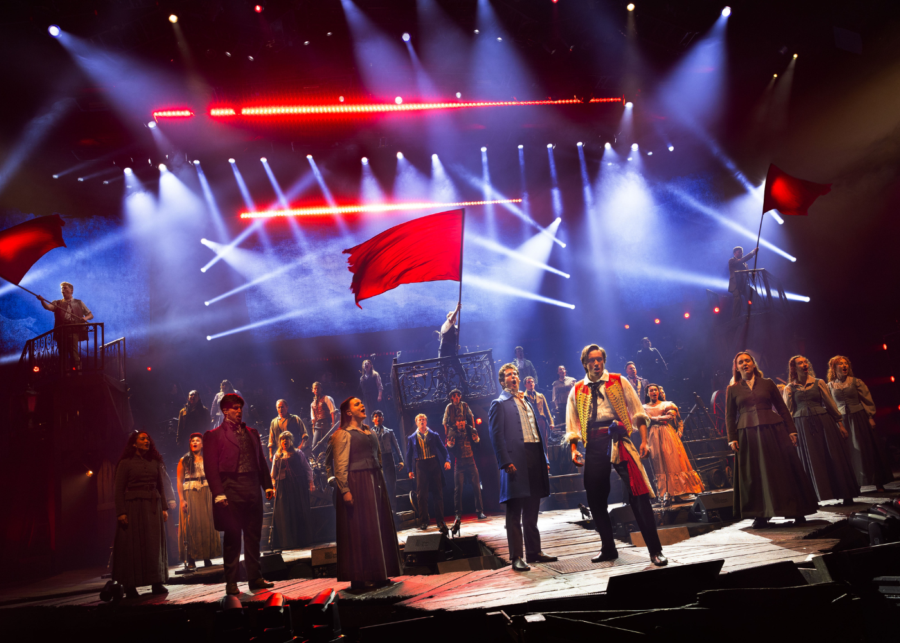 things to do in singapore this weekend les miserables the arena spectacular
