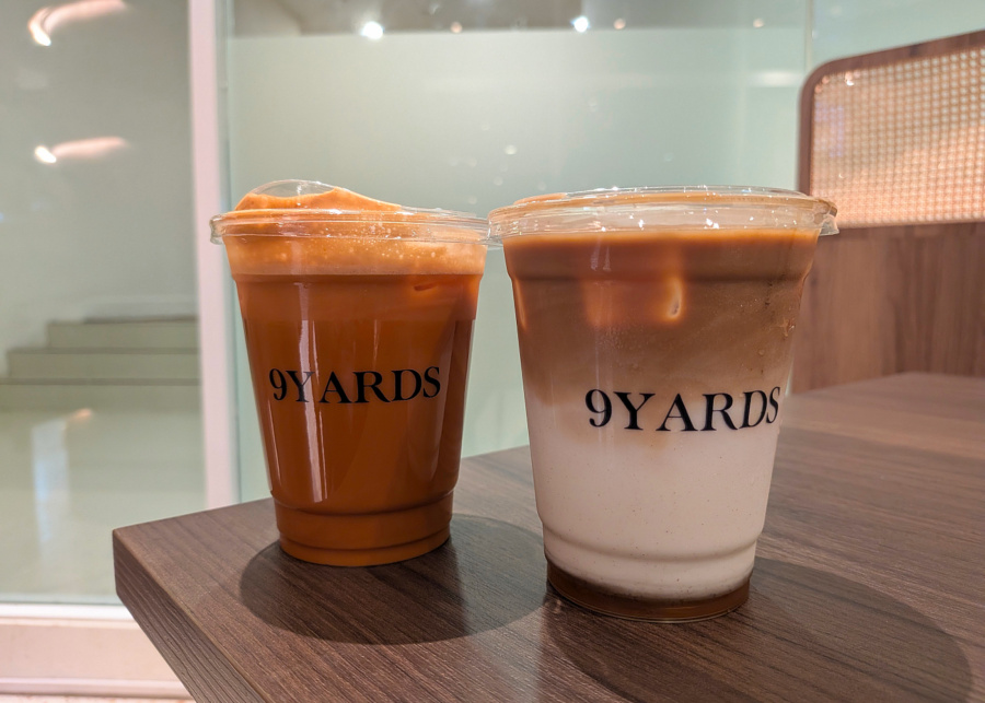 9Yards' Changi teh tarek and pumpkin spice latte