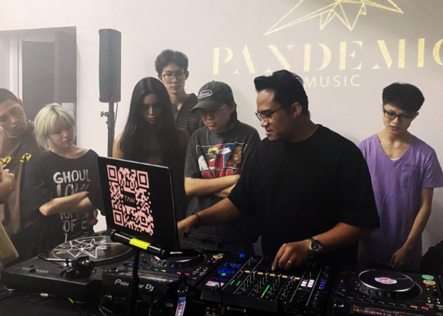 DJ introductory workshop SG Culture Pass activities