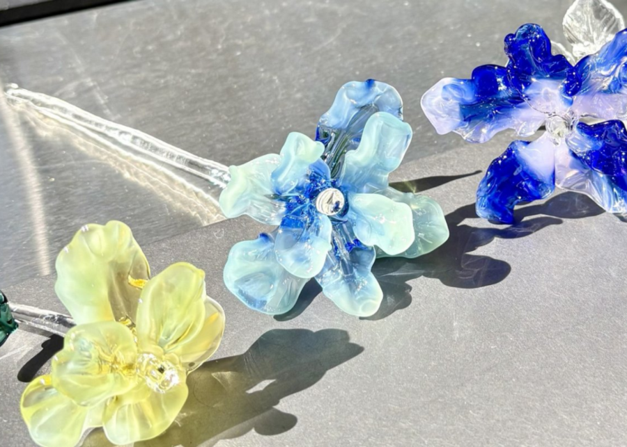 Floral lampworking workshop SG Culture Pass activities