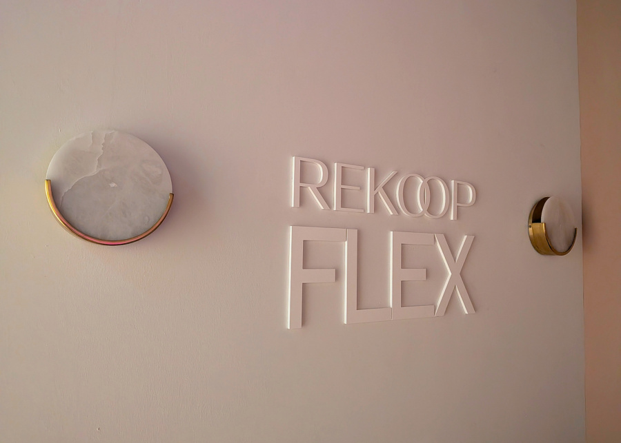 Rekoop Flex's sign