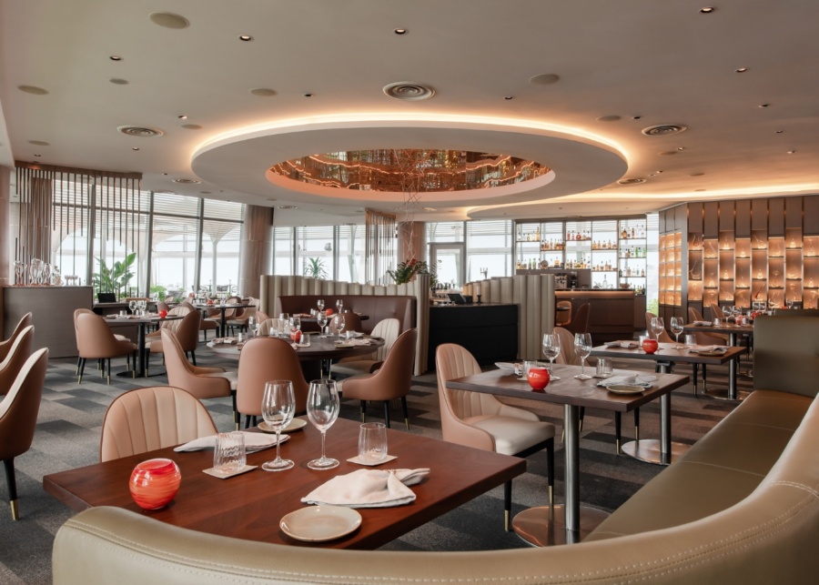 Best Italian restaurants in Singapore - Altro Zafferano restaurant interiors