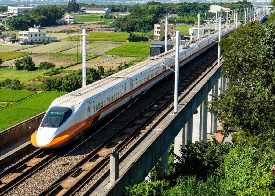 Best things to do in Taiwan - Taiwan High Speed Rail