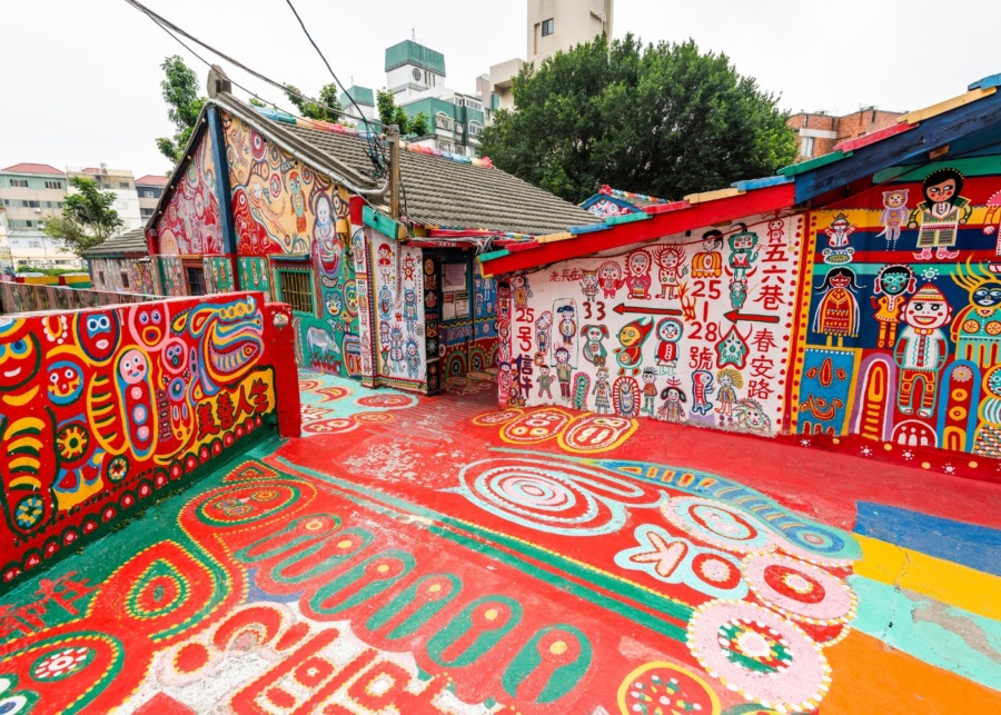 Cities to visit in Taiwan - Rainbow Village in Taichung