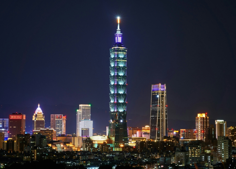 Top tourist attractions in Taipei - Taipei 101 night view with city skyline