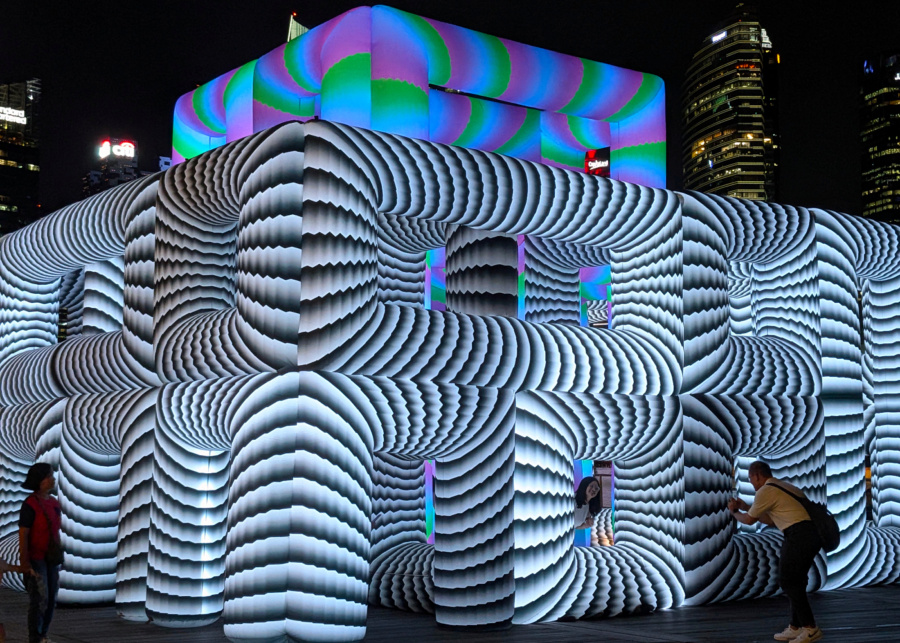 Cube Graphics by Cyril Lancelin | iLight Singapore 2026