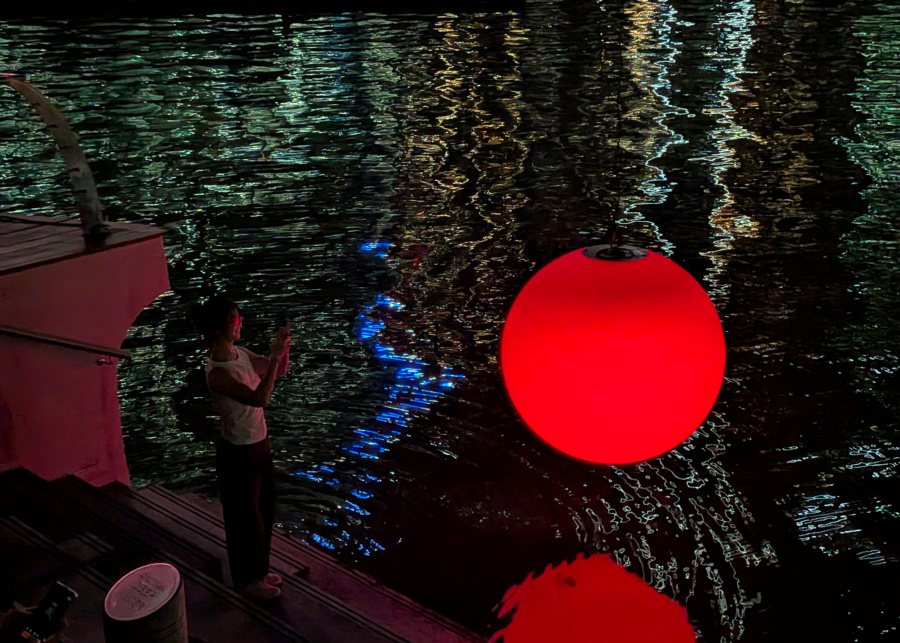 Let's Fish the Sun by Wentao Wang | iLight Singapore 2026