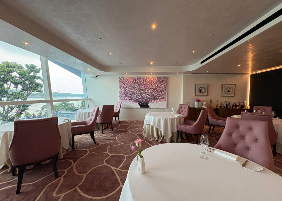 Restaurant interior | Saint Pierre restaurant in Singapore review