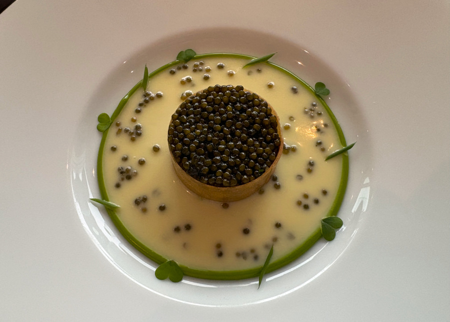 Oscietra caviar tart | Saint Pierre restaurant in Singapore review