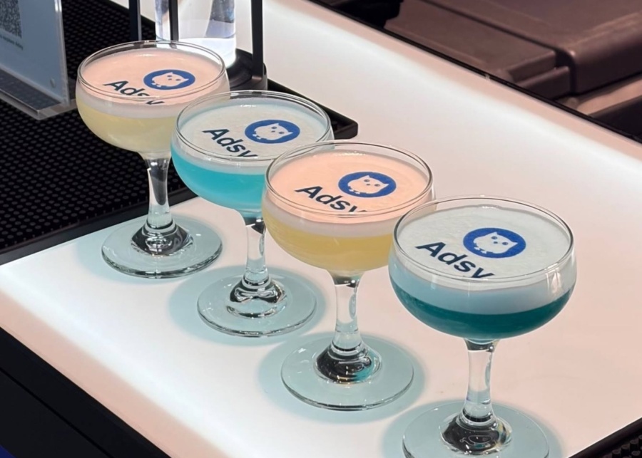 Best canapes catering services in Singapore - The Shake Affinity bespoke cocktail bar