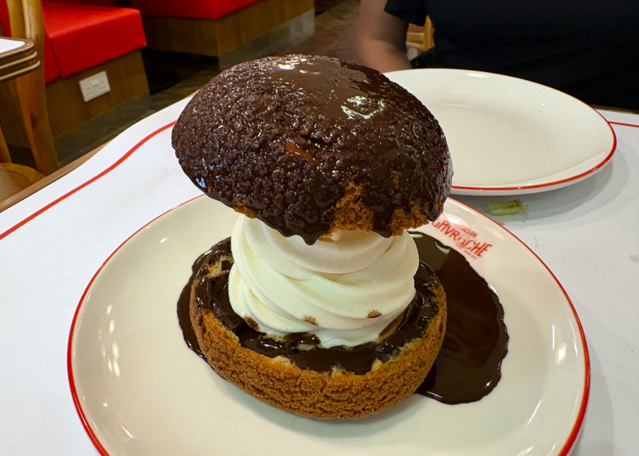 Bouillon Gavroche's profiterole