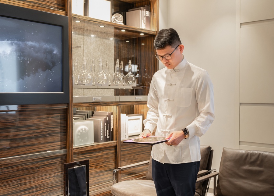 A guide to feng shui masters in Singapore - Imperial Harvest Grand Master David Goh