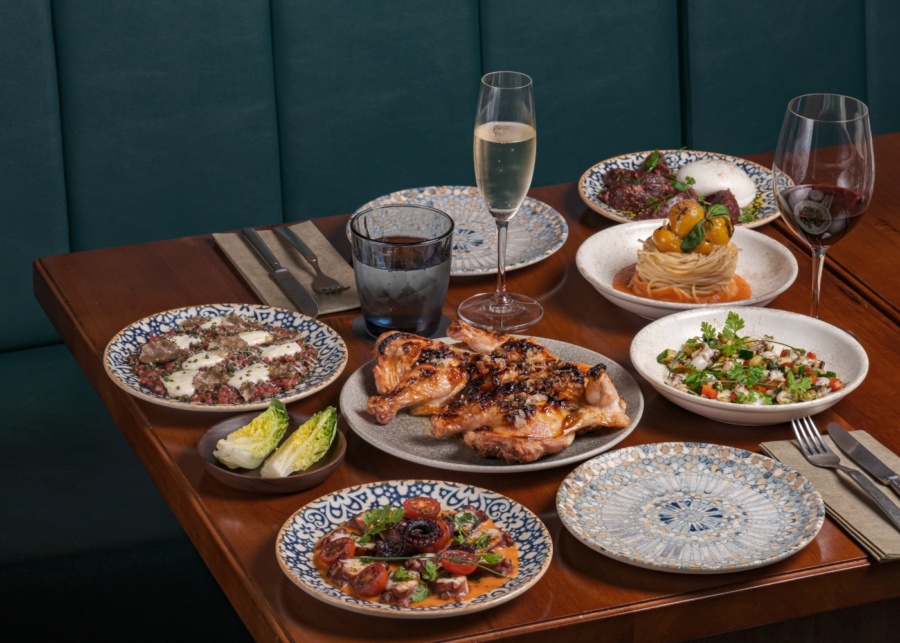 Best Italian restaurants in Singapore - Griglia Open Fire Kitchen group food shot