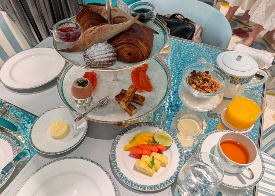 Breakfast at Tiffany's set | Blue Box Cafe Tiffany & Co Singapore